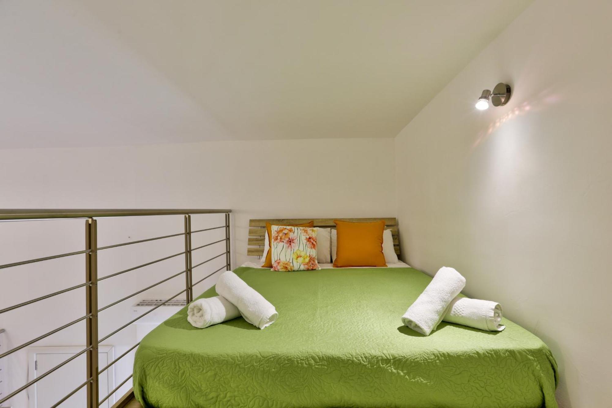 Exquisite 3-Bedroom Duplex Penthouse With Jacuzzi In Valletta Centre Exterior foto
